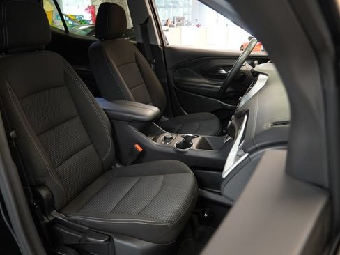 Used 2024 GMC Terrain SLE w/ Driver Convenience Package FWD image 34