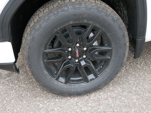 New 2026 GMC Sierra 1500 Pro w/ Graphite Edition AWD/4WD image 9