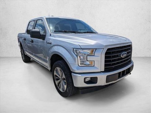 Used 2017 Ford F150 XL w/ Equipment Group 101A Mid AWD/4WD image 3