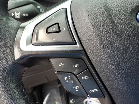 Used 2024 Ford Edge SEL w/ Convenience Package AWD/4WD image 25