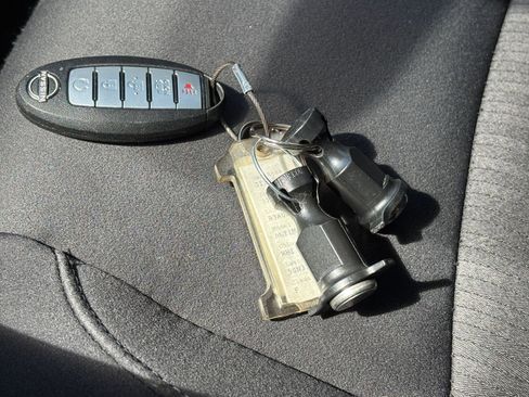 Used 2025 Nissan Altima 2.5 SV image 21