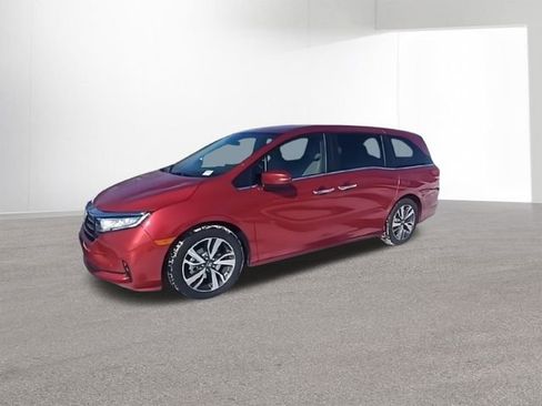 Used 2023 Honda Odyssey Touring image 4