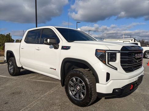 Used 2025 GMC Sierra 1500 AT4 image 18
