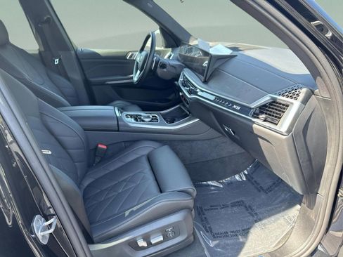 Used 2024 BMW X5 xDrive40i w/ Parking Assistance Package image 34