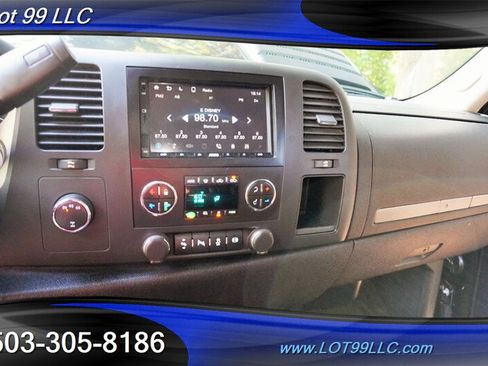 Used 2013 Chevrolet Silverado 2500 LT w/ Interior Plus Package AWD/4WD image 24