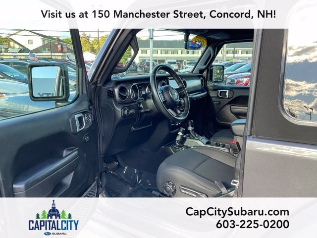 Used 2022 Jeep Wrangler Sport AWD/4WD image 13