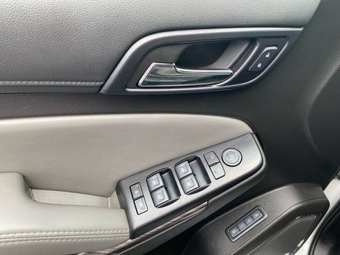 Used 2018 Chevrolet Tahoe LT AWD/4WD image 12