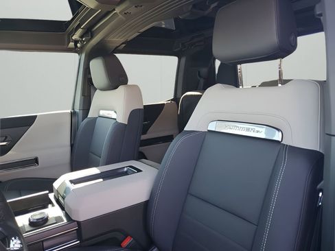 New 2026 GMC Hummer EV 2X image 30