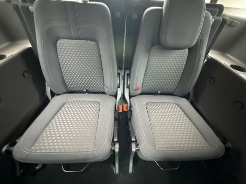 Used 2020 Ford Transit Connect XLT FWD image 13