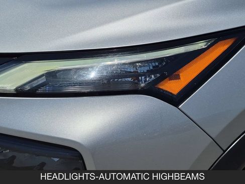 Used 2024 Nissan Rogue SV FWD image 10