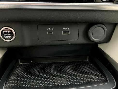 Used 2023 Nissan Rogue SL image 32