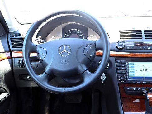 Used 2005 Mercedes-Benz E 500 4MATIC Sedan image 14