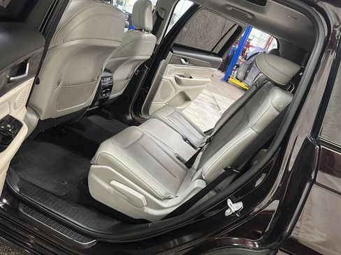 Used 2023 Jeep Grand Cherokee L Overland image 28