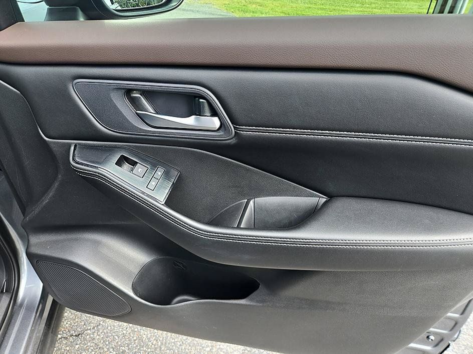 Certified 2023 Nissan Rogue SV w/ SV Premium B Package FWD image 22