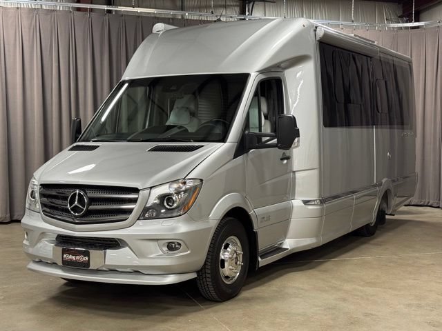 Used 2018 Mercedes-Benz Sprinter 3500 image 3