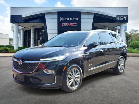 Certified 2023 Buick Enclave Avenir image 2
