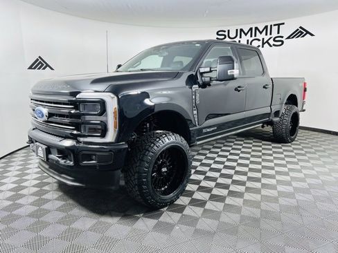 Used 2025 Ford F350 Platinum image 2