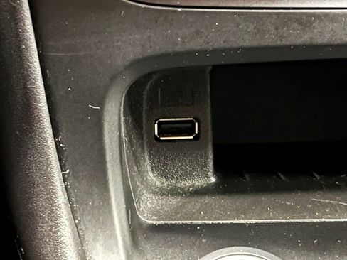 Used 2015 Ford Focus SE w/ SE Ecoboost Package image 10