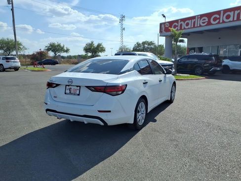 Used 2024 Nissan Sentra S image 5