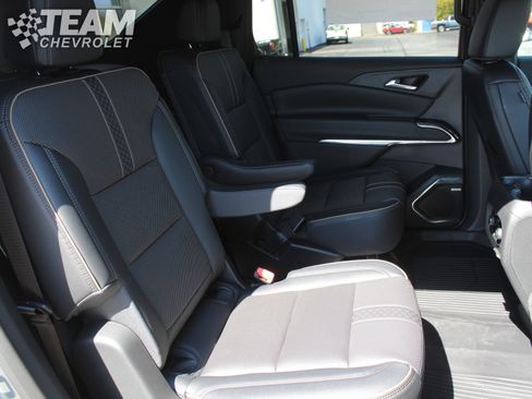 New 2026 Chevrolet Traverse High Country w/ LPO, Floor Liner Package image 20