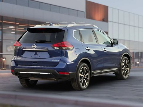 Used 2018 Nissan Rogue SL w/ Premium Package image 8