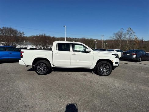 New 2026 Nissan Frontier SV w/ Tow Package image 3