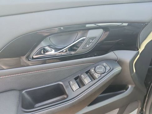 Certified 2023 Chevrolet Traverse RS w/ LPO, Floor Liner Package image 35