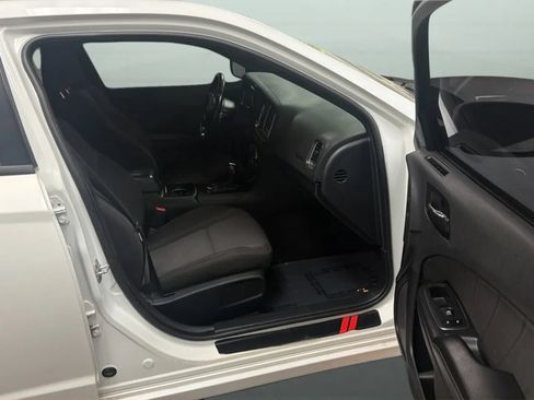 Used 2019 Dodge Charger SXT RWD image 22