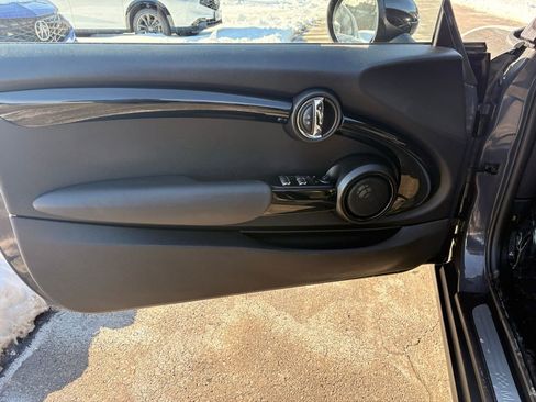 Used 2018 MINI Cooper S image 16