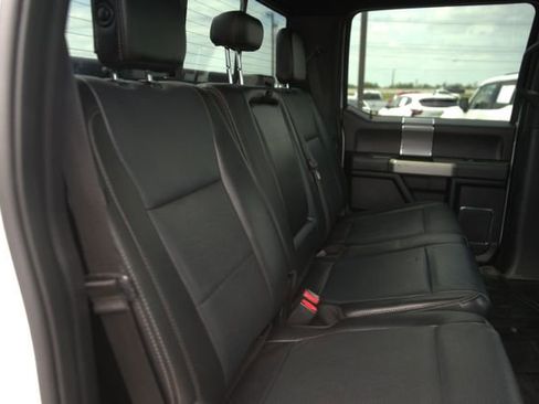 Used 2017 Ford F150 Lariat w/ Equipment Group 502A Luxury AWD/4WD image 17