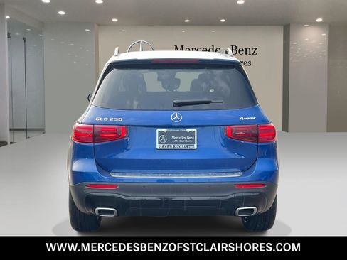 New 2026 Mercedes-Benz GLB 250 4MATIC image 5