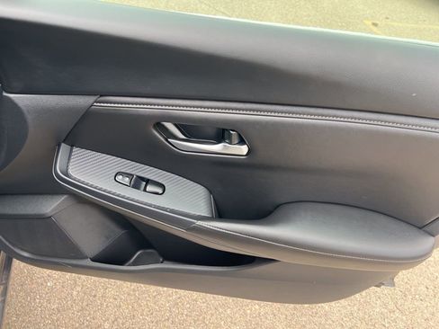 Certified 2024 Nissan Sentra SV image 20