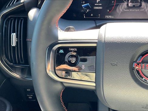 Certified 2025 Nissan Armada PRO-4X AWD/4WD image 18