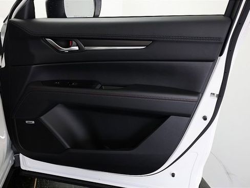 New 2025 MAZDA CX-5 Carbon Edition image 17