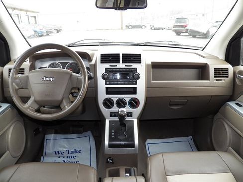 Used 2008 Jeep Compass Limited image 18