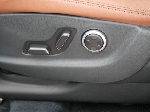 New 2026 Genesis GV70 2.5T Advanced image 5