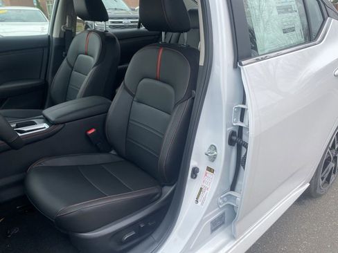 New 2025 Nissan Sentra SR w/ SR Premium Package image 13