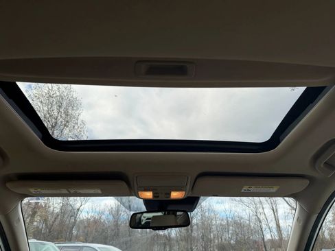 Used 2017 Honda CR-V Touring image 26