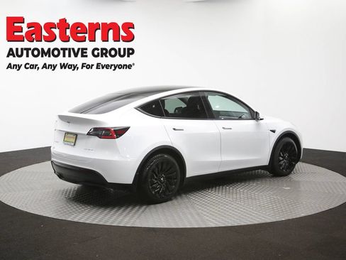 Used 2021 Tesla Model Y Long Range AWD/4WD image 36