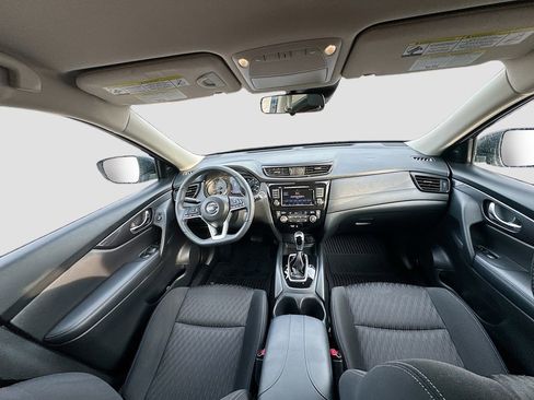 Used 2020 Nissan Rogue SV image 24