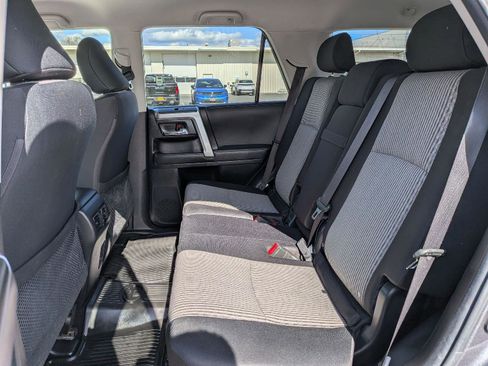 Used 2023 Toyota 4Runner SR5 AWD/4WD image 21