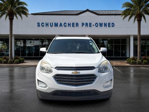 Used 2017 Chevrolet Equinox LT w/ Convenience Package FWD image 2