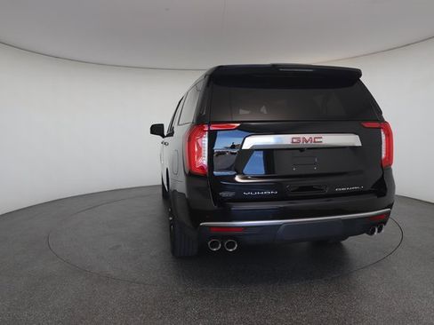 Used 2022 GMC Yukon XL Denali image 13