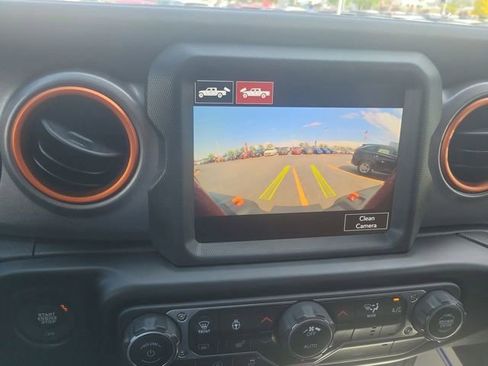 Used 2021 Jeep Gladiator Mojave image 18