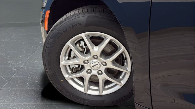 Used 2024 Chrysler Pacifica Touring-L FWD image 35