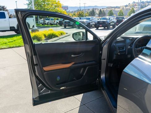 Used 2021 Lexus UX 250h image 14