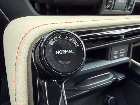 Used 2024 Lexus NX 250 FWD image 40
