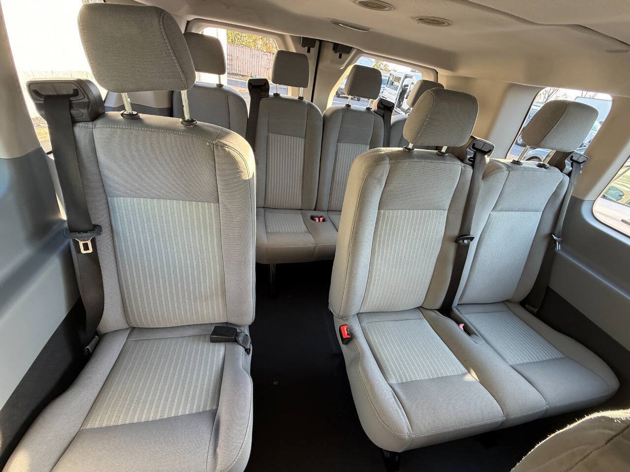 Used 2017 Ford Transit 350 XL RWD image 9