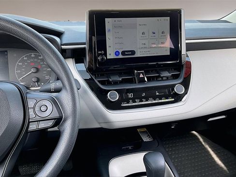 Used 2025 Toyota Corolla LE w/ LE Premium Package image 9