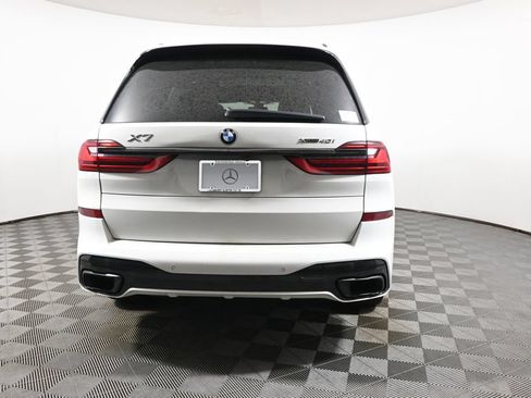 Used 2022 BMW X7 xDrive40i w/ M Sport Package AWD/4WD image 6